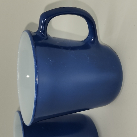 Pair of vintage Pyrex D-Handle mugs colonial blue - Picture 4 of 9